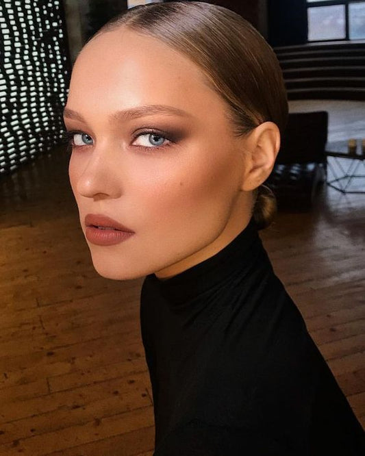 How to freshen up your makeup in one minute?