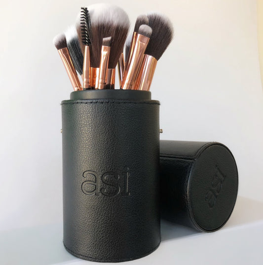 Everything you need to know about makeup brushes!