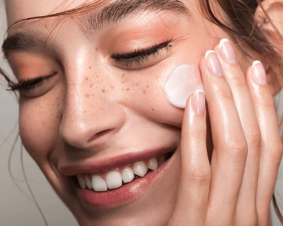 This Year's Biggest Beauty Trend - SKINIMALISM:  How to use the ‘less is more’ approach for beautifully, glowing skin. - Australian Skin Institute