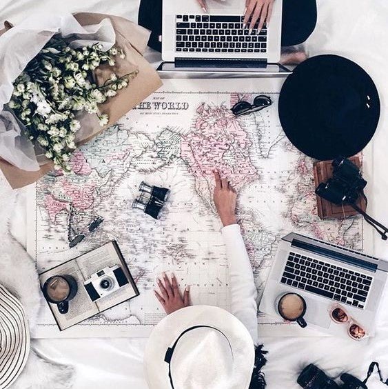 Travel essentials for a weekend getaway! - Australian Skin Institute